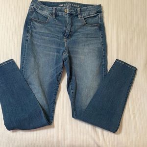 American Eagle the dream Jean curvy hi rise jegging size 6